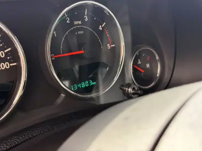 Jeep Wrangler Unlimited 2016 - 48000 EUR, 158000 km - AUTO.MOTO.pt - 158000km - foto 14 de 14