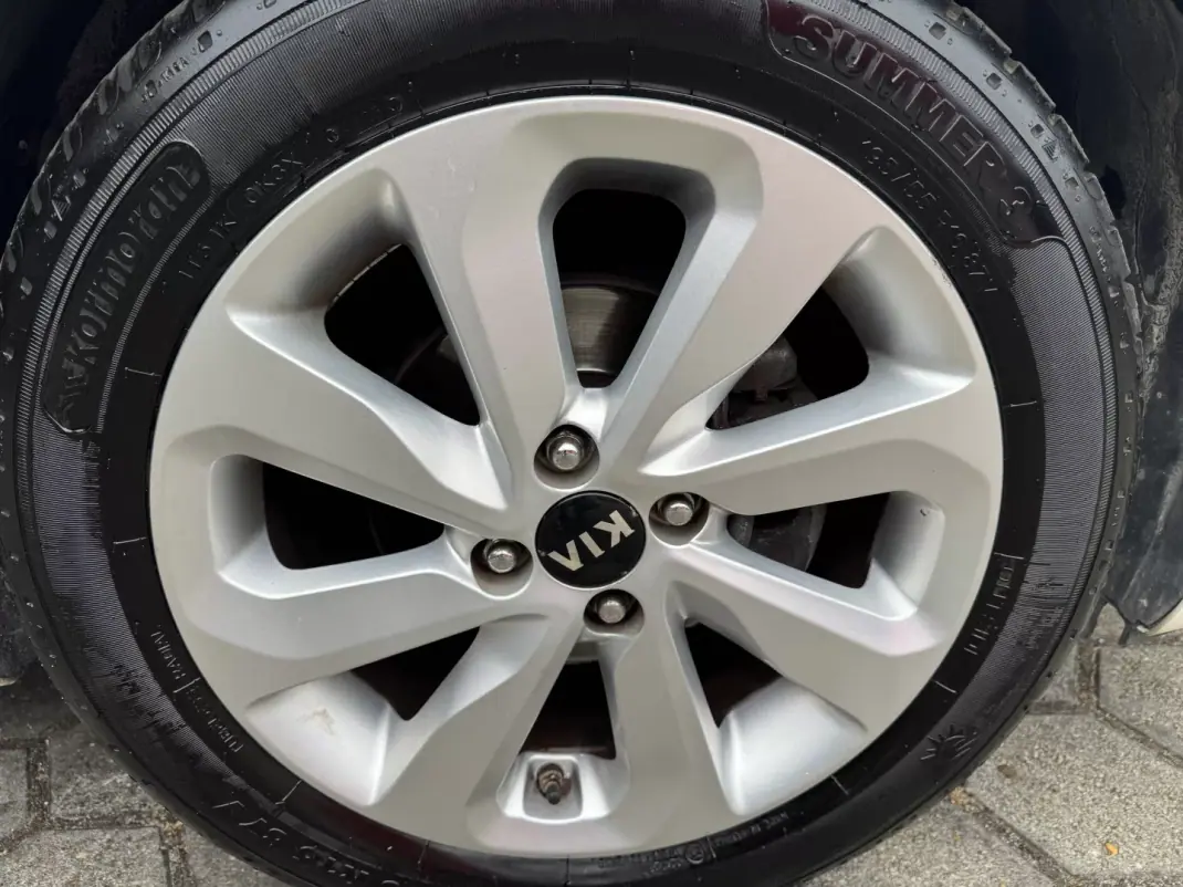Kia Rio 2016 - 9500 EUR, 113000 km - AUTO.MOTO.pt - 113000km - foto 40 de 40