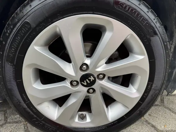 Kia Rio 2016 - 9500 EUR, 113000 km - AUTO.MOTO.pt - 113000km - foto 40 de 40