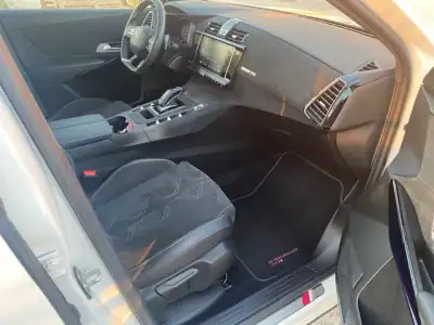 DS DS7 Crossback 2020 - 25990 EUR, 105000 km - AUTO.MOTO.pt - 105000km - foto 12 de 24