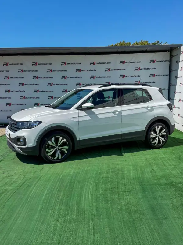 Volkswagen T-Cross 2019 - 18500 EUR, 43397 km - AUTO.MOTO.pt - 43397km - foto 3 de 24