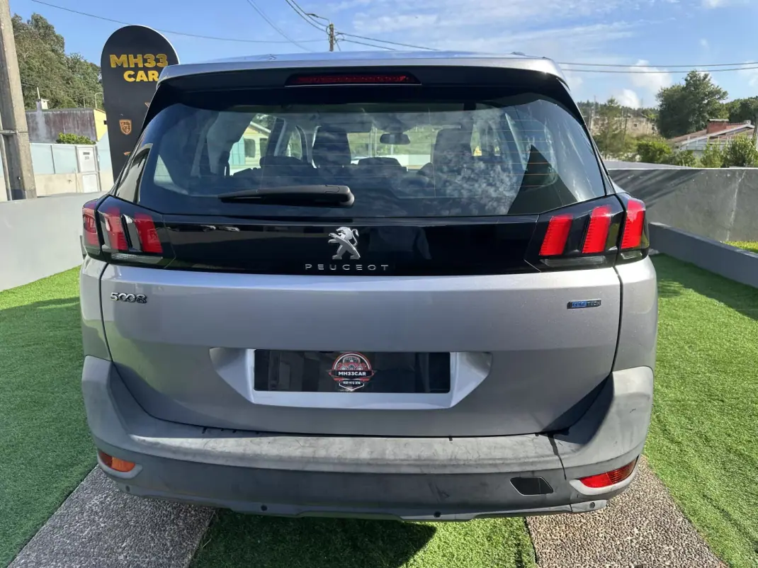 Peugeot 5008 2017 - 14900 EUR, 200000 km - 200000km - foto 10 de 63