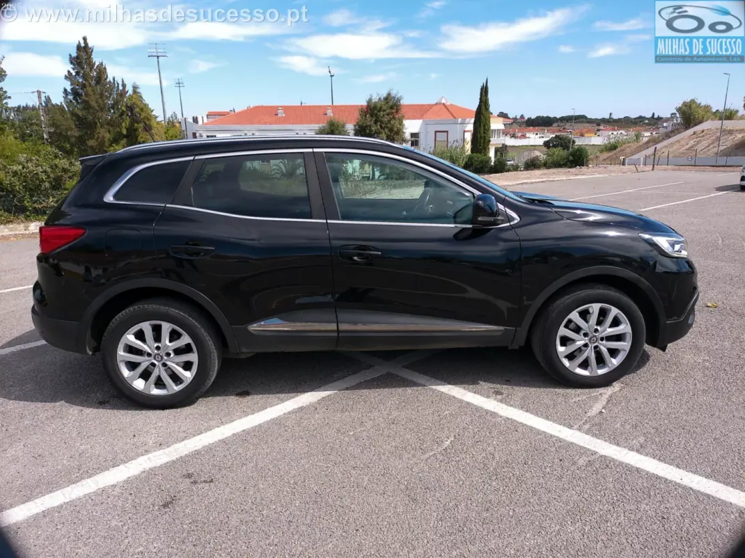 Renault Kadjar 2018 - 13850 EUR, 104000 km - 104000km - foto 18 de 19