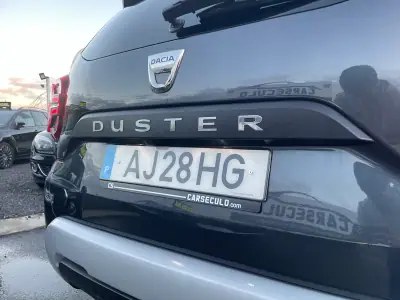 Dacia Duster 2021 - 16950 EUR, 44365 km - AUTO.MOTO.pt - 44365km - foto 8 de 31
