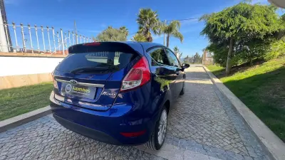 Ford Fiesta 2015 - 7990 EUR, 144693 km - AUTO.MOTO.pt - 144693km - foto 17 de 17