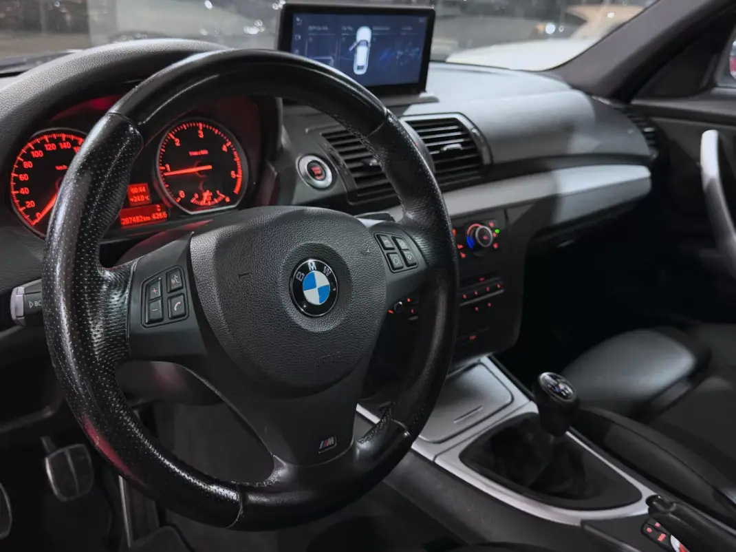 BMW 120 2011 - 14900 EUR, 207482 km - 207482km - foto 11 de 18