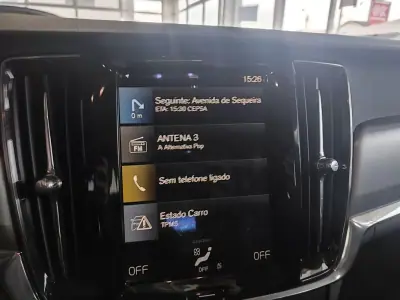 Volvo V90 2017 - 23500 EUR, 131000 km - AUTO.MOTO.pt - 131000km - foto 30 de 39