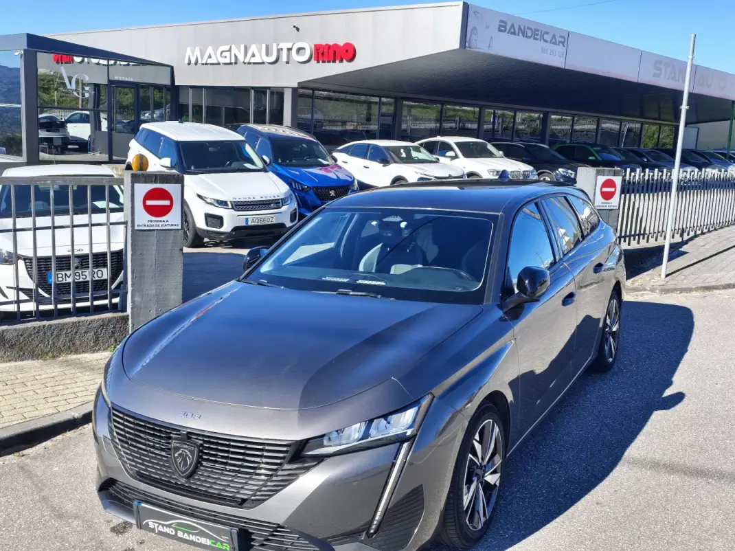 Peugeot 308 2022 - 19500 EUR, 130000 km - AUTO.MOTO.pt - 130000km - foto 3 de 37