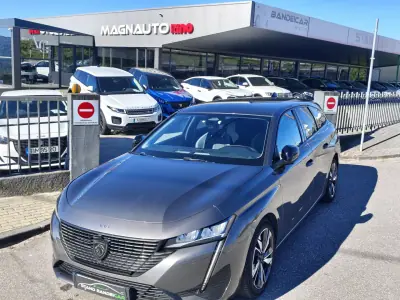 Peugeot 308 2022 - 19500 EUR, 130000 km - AUTO.MOTO.pt - 130000km - foto 3 de 37