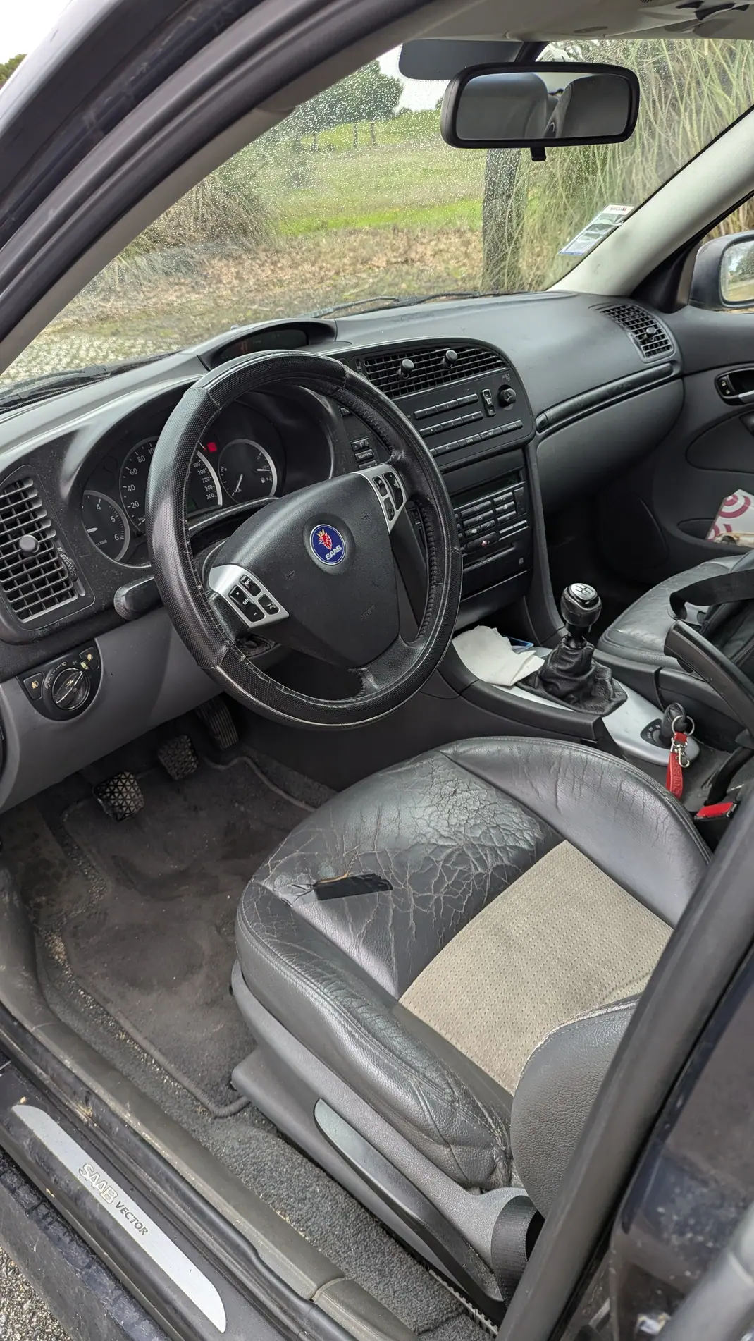 Saab 9-3 Cabriolet 2003 - 2800 EUR, 450000 km - AUTO.MOTO.pt - 450000km - foto 3 de 4