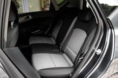 Kia e-Soul 2022 - 18900 EUR, 38143 km - AUTO.MOTO.pt - 38143km - foto 34 de 46