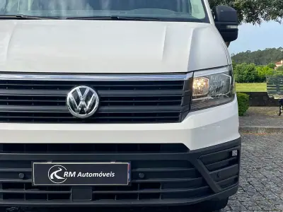 VW Crafter 2.0 TDI L3H3 IVA Dedutível 2022 - 26450 EUR, 128000 km - AUTO.MOTO.pt - 128000km - foto 12 de 33