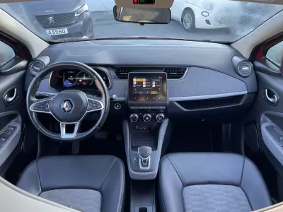 Renault Zoe 2020 - 15250 EUR, 74811 km - AUTO.MOTO.pt - 74811km - foto 4 de 38