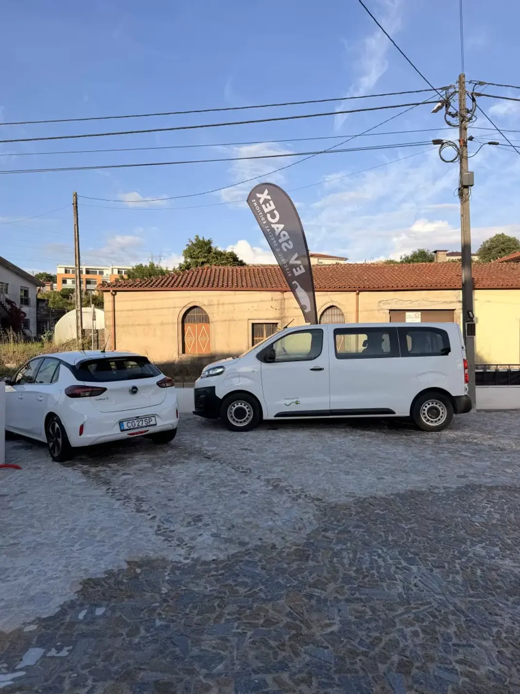 Citroën e-Jumpy 2022 - 23900 EUR, 39800 km - AUTO.MOTO.pt - 39800km - foto 3 de 11
