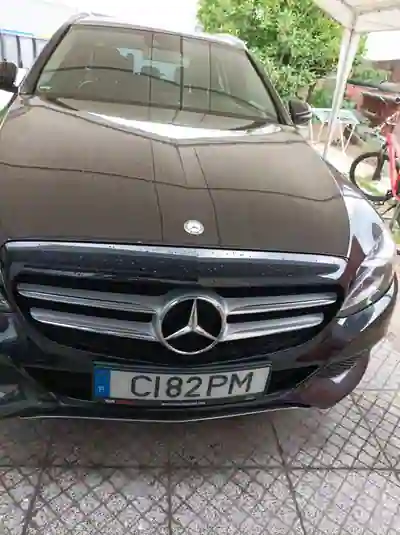 Mercedes-Benz C 220 2016 - 13250 EUR, 303000 km - AUTO.MOTO.pt - 303000km - foto 5 de 6