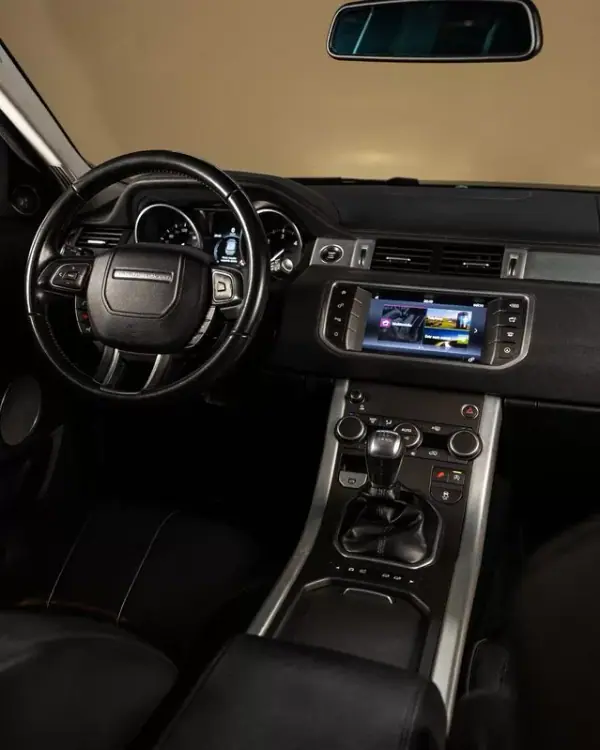 Land Rover Range Rover Evoque 2016 - 20450 EUR, 150000 km - AUTO.MOTO.pt - 150000km - foto 12 de 30