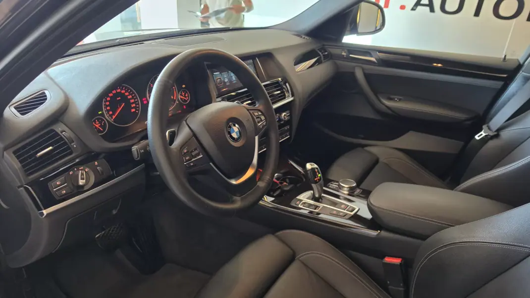 BMW X4 2017 - 29900 EUR, 47011 km - 47011km - foto 42 de 70