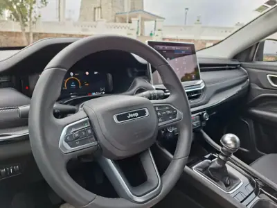 Jeep Compass 2022 - 23900 EUR, 94325 km - 94325km - foto 9 de 28
