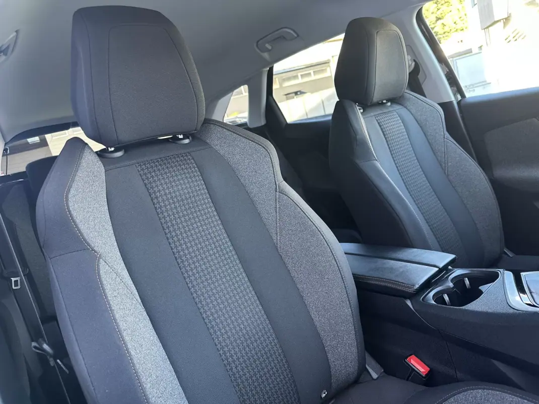 Peugeot 3008 2019 - 14900 EUR, 190000 km - 190000km - foto 59 de 64