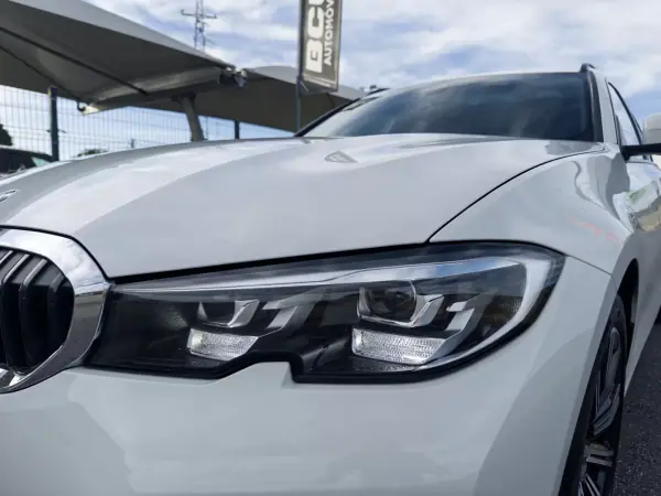 BMW 320 2022 - 29990 EUR, 150000 km - AUTO.MOTO.pt - 150000km - foto 8 de 49