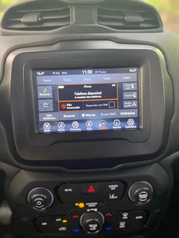 Jeep Renegade 2022 - 17900 EUR, 50000 km - AUTO.MOTO.pt - 50000km - foto 19 de 21