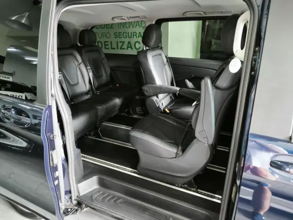 Mercedes-Benz V 250 2021 - 44999 EUR, 230022 km - AUTO.MOTO.pt - 230022km - foto 20 de 46