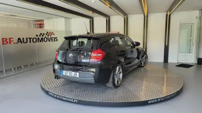 BMW 116 2010 - 6900 EUR, 207907 km - AUTO.MOTO.pt - 207907km - foto 17 de 51