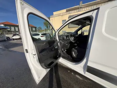 Toyota 2021 - 13950 EUR, 115000 km - AUTO.MOTO.pt - 115000km - foto 18 de 30