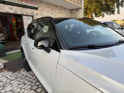 Volvo XC 40 2021 - 31500 EUR, 77000 km - AUTO.MOTO.pt - 77000km - foto 24 de 47