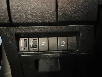 Isuzu 2023 - 32950 EUR, 32000 km - AUTO.MOTO.pt - 32000km - foto 18 de 26