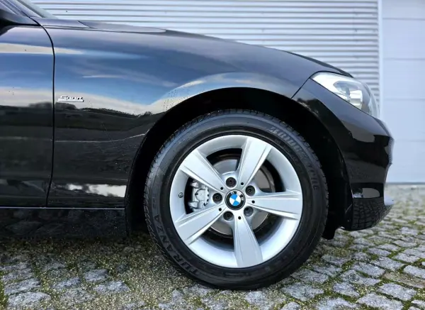BMW 116 2017 - 15750 EUR, 92800 km - AUTO.MOTO.pt - 92800km - foto 11 de 30