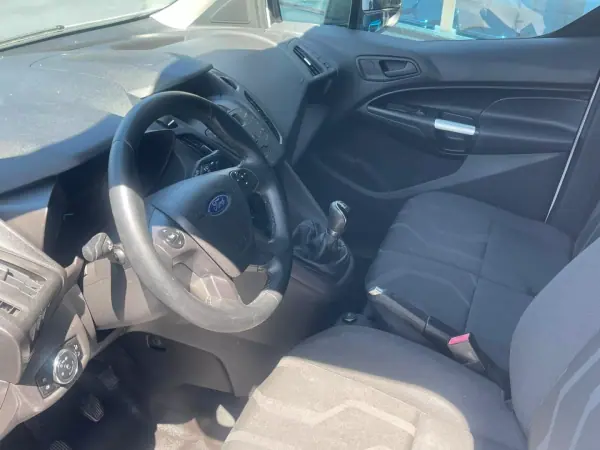 Ford Transit 2018 - 10500 EUR, 175000 km - AUTO.MOTO.pt - 175000km - foto 7 de 12