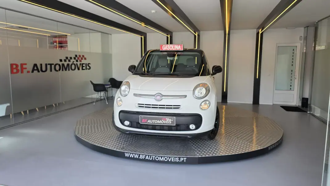 Fiat 500L 2013 - 7900 EUR, 153161 km - AUTO.MOTO.pt - 153161km - foto 11 de 55