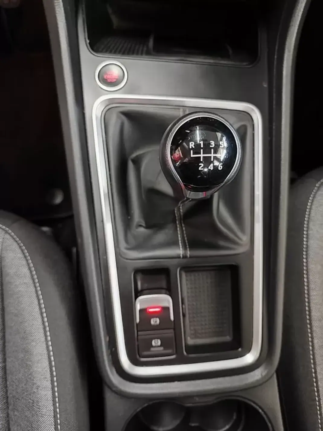 SEAT Ateca 2022 - 19500 EUR, 25400 km - AUTO.MOTO.pt - 25400km - foto 32 de 35