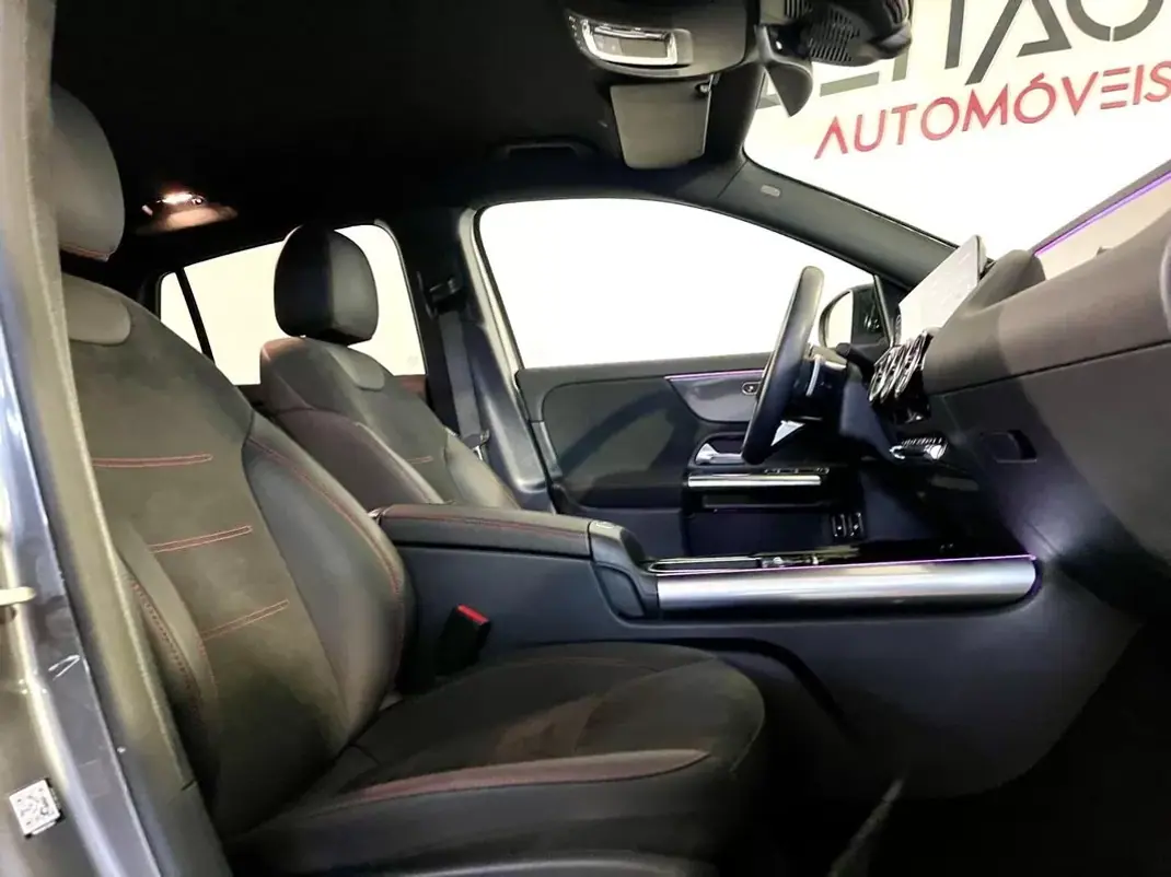 Mercedes-Benz GLA 250 2024 - 46850 EUR, 19000 km - AUTO.MOTO.pt - 19000km - foto 25 de 48