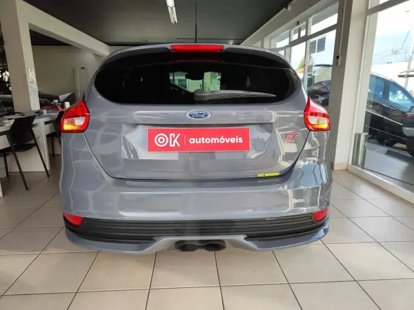 Ford Focus 2015 - 20500 EUR, 125550 km - AUTO.MOTO.pt - 125550km - foto 9 de 40