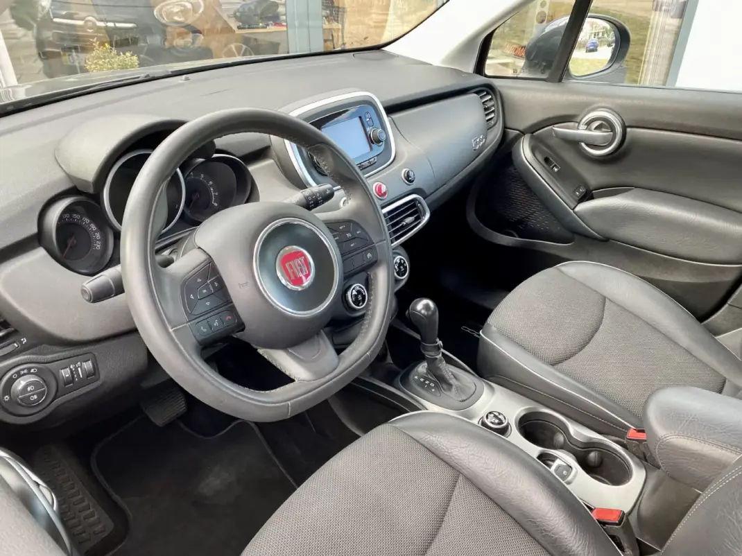 Fiat 500X 2017 - 15990 EUR, 75000 km - AUTO.MOTO.pt - 75000km - foto 6 de 16