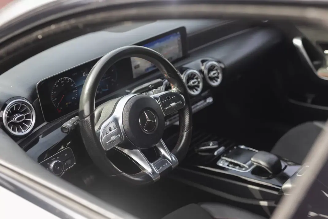 Mercedes-Benz A 250 2018 - 26900 EUR, 147563 km - AUTO.MOTO.pt - 147563km - foto 11 de 29