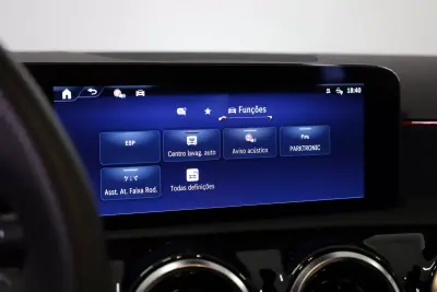 Mercedes-Benz A 180 Limousine 2025 - 39990 EUR, 6272 km - AUTO.MOTO.pt - 6272km - foto 43 de 47