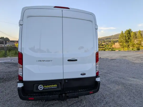 Ford 2019 - 22900 EUR, 20000 km - AUTO.MOTO.pt - 20000km - foto 8 de 16