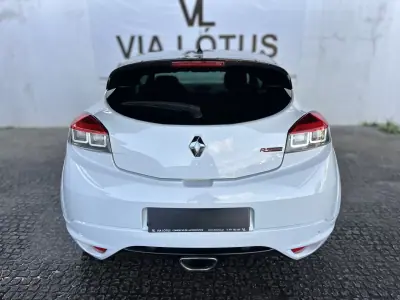 Renault Mégane Coupe 2013 - 24500 EUR, 105200 km - AUTO.MOTO.pt - 105200km - foto 11 de 25