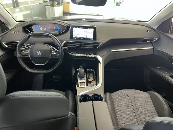 Peugeot 3008 2020 - 19800 EUR, 79544 km - AUTO.MOTO.pt - 79544km - foto 10 de 24