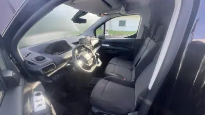 Peugeot PARTNER LONGA / 40 MIL KM / 2023 / IVA DEDUTIVEL 2021 - 14750 EUR, 99000 km - AUTO.MOTO.pt - 99000km - foto 5 de 7