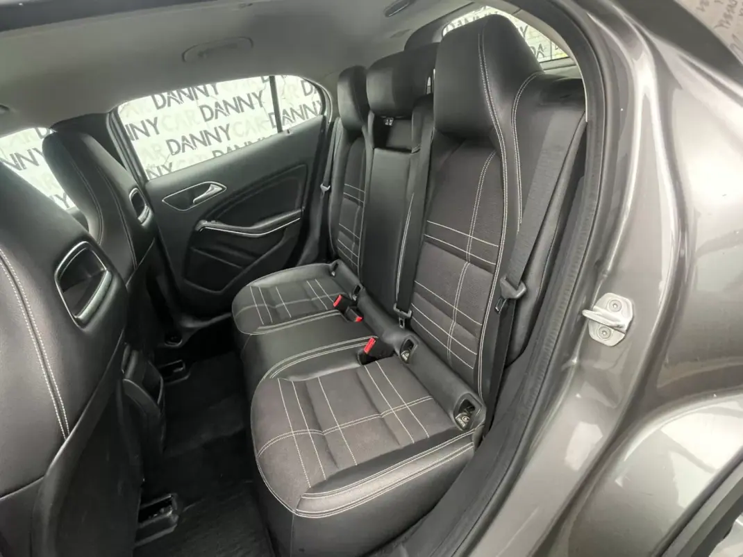 Mercedes-Benz GLA 180 2017 - 18990 EUR, 151000 km - AUTO.MOTO.pt - 151000km - foto 7 de 13