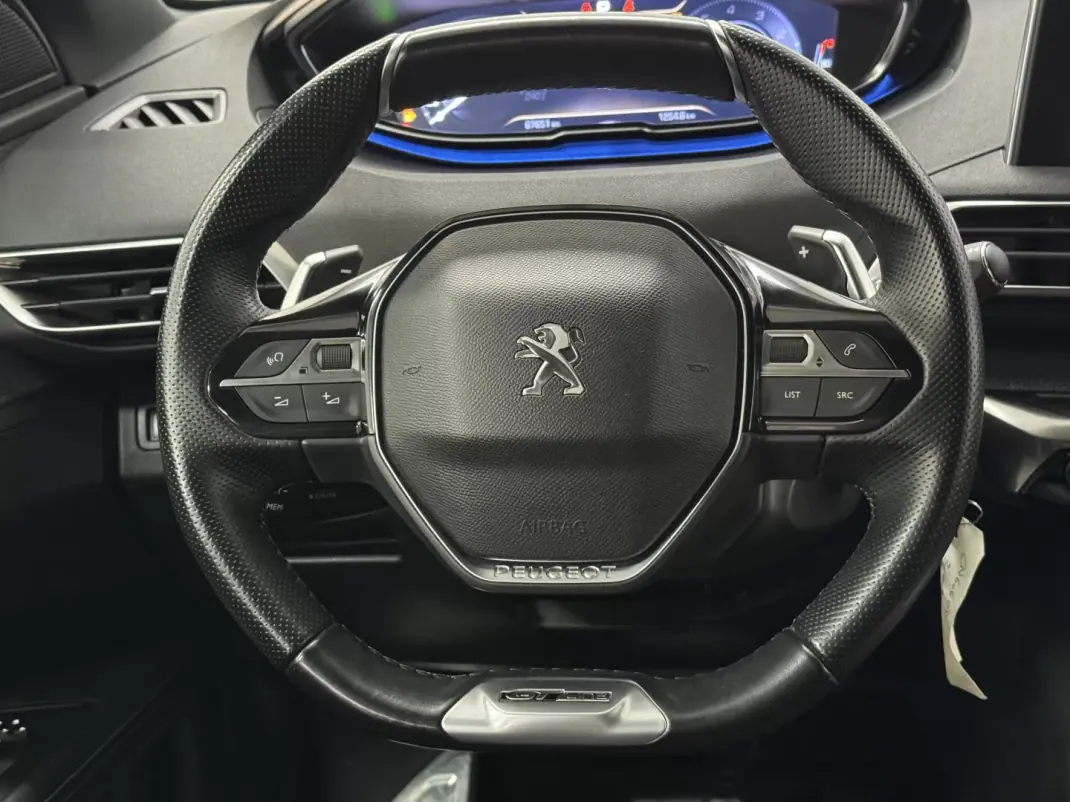 Peugeot 3008 2019 - 18990 EUR, 67000 km - AUTO.MOTO.pt - 67000km - foto 13 de 22