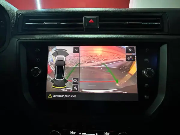 SEAT Arona 2020 - 14000 EUR, 152238 km - AUTO.MOTO.pt - 152238km - foto 10 de 22