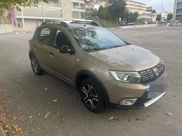 Dacia Sandero Stepway 2018 — foto 2 de 6