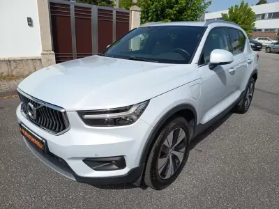 Volvo XC 40 2020 - 23990 EUR, 116700 km - AUTO.MOTO.pt - 116700km - foto 1 de 26