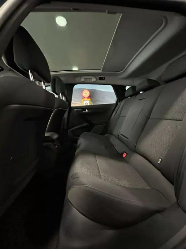 Peugeot 508 2014 - 10500 EUR, 219000 km - AUTO.MOTO.pt - 219000km - foto 8 de 15