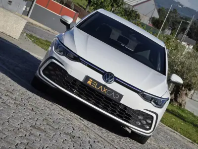Volkswagen Golf 2020 - 21990 EUR, 66000 km - AUTO.MOTO.pt - 66000km - foto 6 de 33